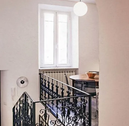 Trasteverehome - Elegant Near Farnesina Vakantiehuis Rome